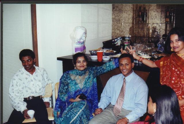 anni1.JPG (48786 bytes)
